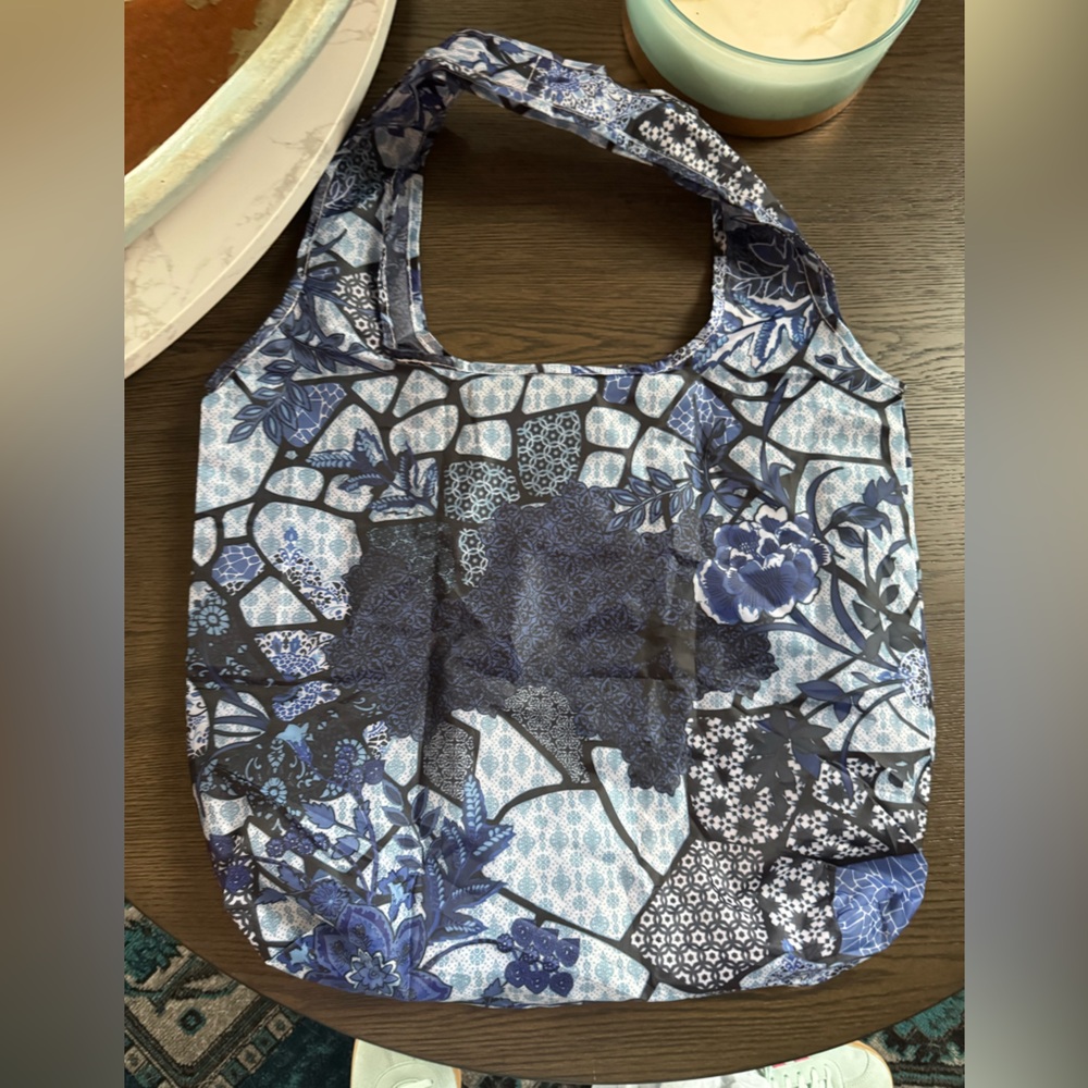 NEW Johnny Was reusable packable nylon tote bag with pocket. - Picture 2 of 4